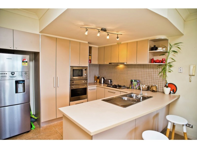 7/3108 The Boulevard, Carrara QLD 4211