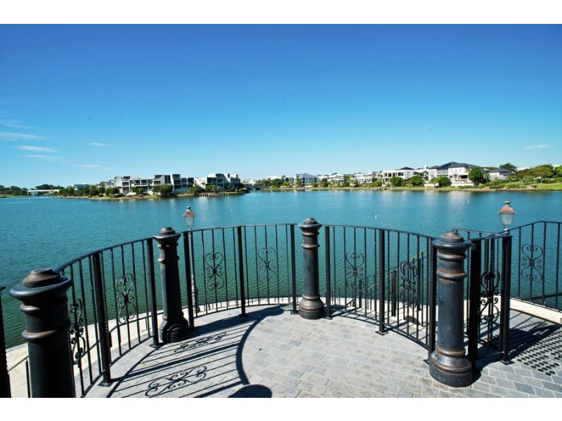 7/3108 The Boulevard, Carrara QLD 4211