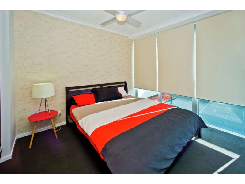 219/19 Imperial Parade, Labrador QLD 4215