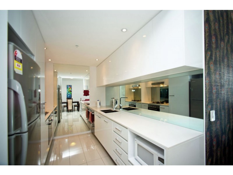 219/19 Imperial Parade, Labrador QLD 4215