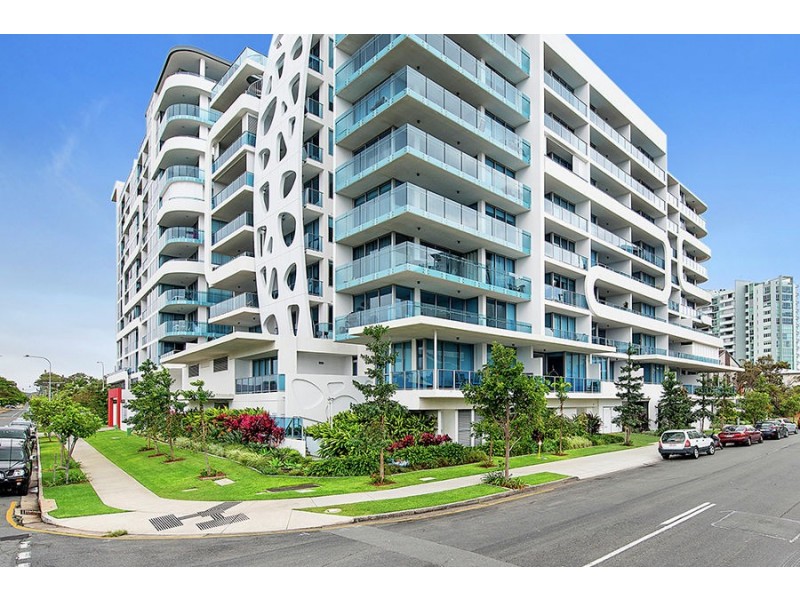 606 20 Labrador St, Labrador QLD 4215