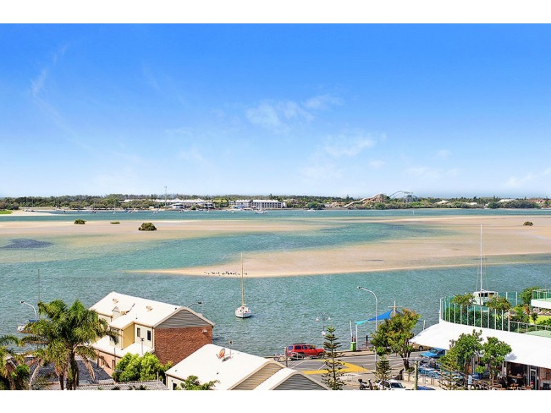 606 20 Labrador St, Labrador QLD 4215