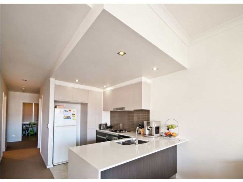 1035/ 3029 The Boulevard, Carrara QLD 4211