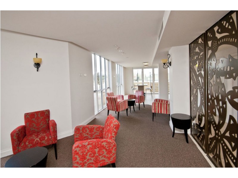 1035/ 3029 The Boulevard, Carrara QLD 4211