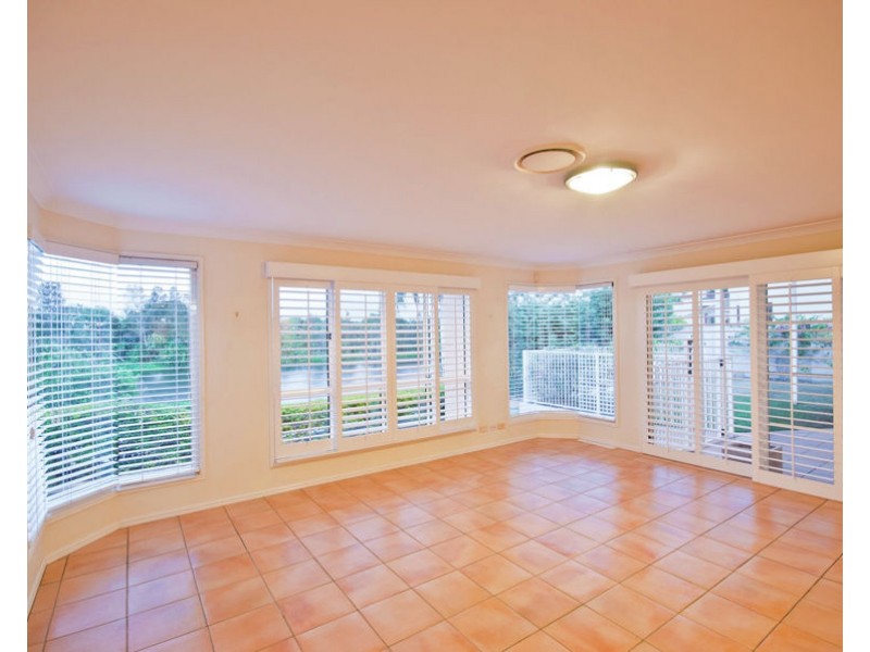 11 Julatten Drive, Robina QLD 4226