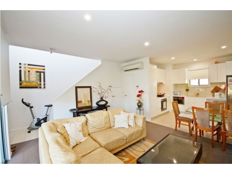 16/6-8 South Bay Drive, Varsity Lakes QLD 4227