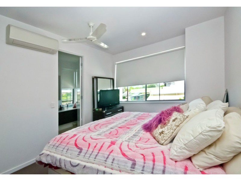 16/6-8 South Bay Drive, Varsity Lakes QLD 4227