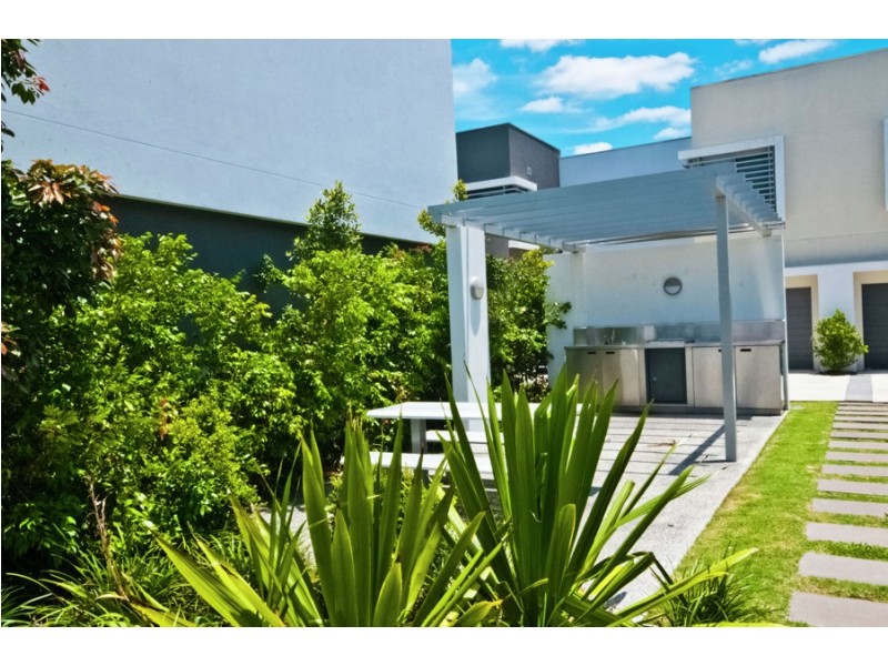 16/6-8 South Bay Drive, Varsity Lakes QLD 4227