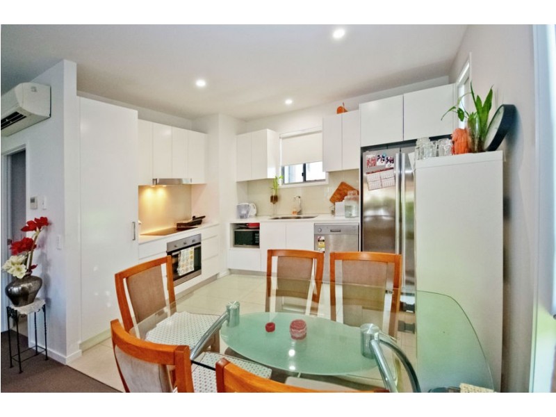 16/6-8 South Bay Drive, Varsity Lakes QLD 4227