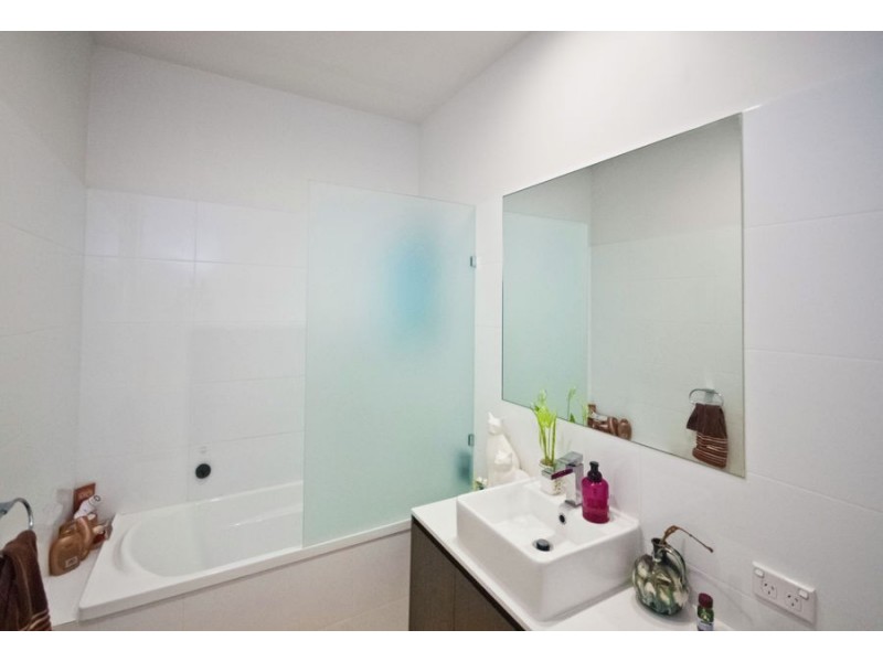 16/6-8 South Bay Drive, Varsity Lakes QLD 4227