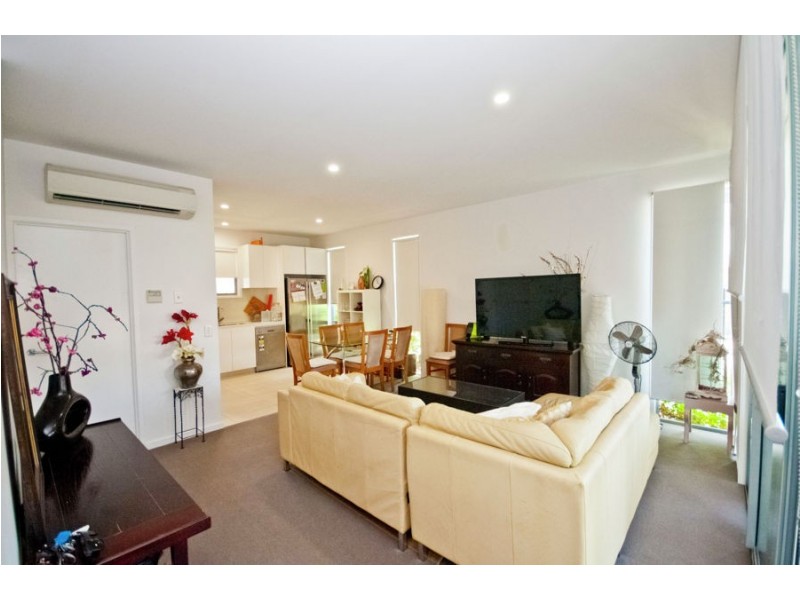 16/6-8 South Bay Drive, Varsity Lakes QLD 4227