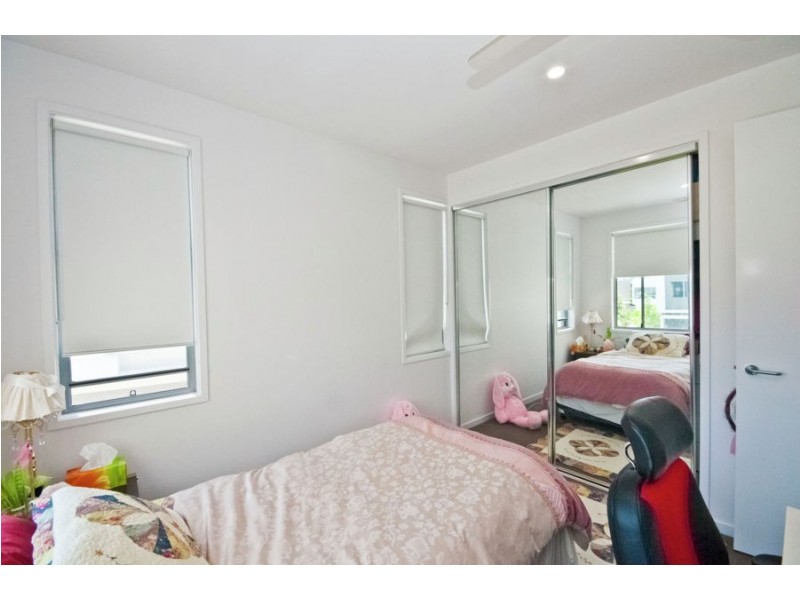 16/6-8 South Bay Drive, Varsity Lakes QLD 4227