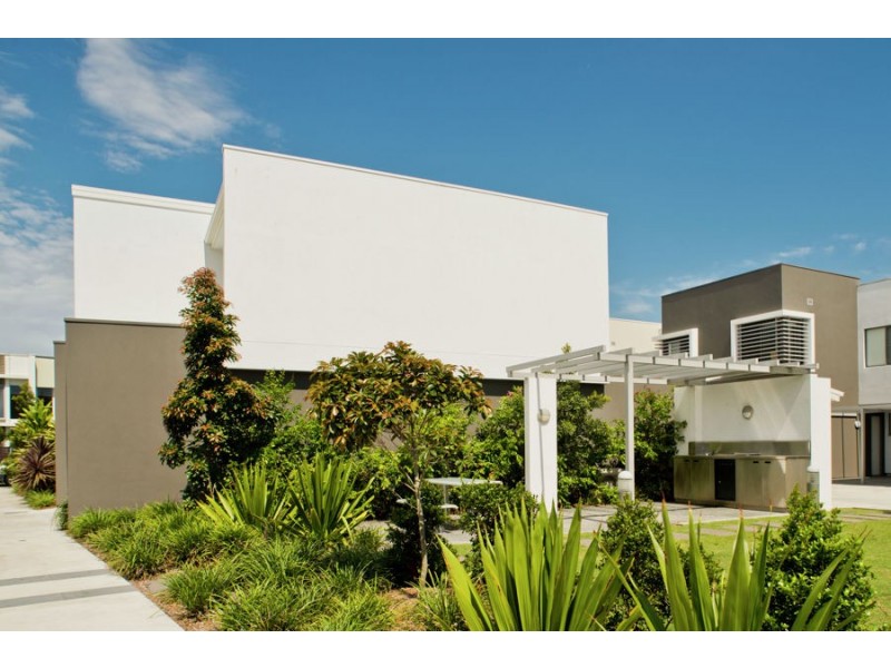 16/6-8 South Bay Drive, Varsity Lakes QLD 4227