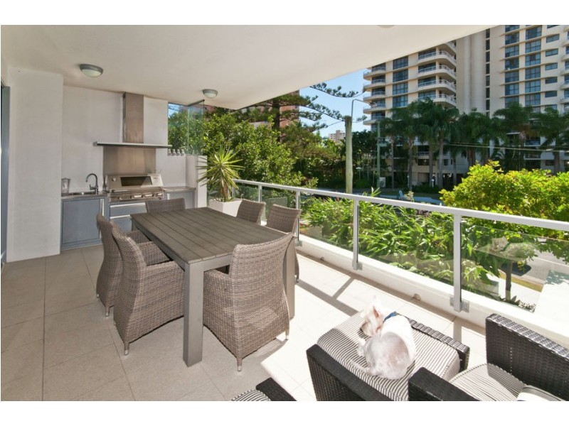 21/120 Surf Parade, Broadbeach QLD 4218