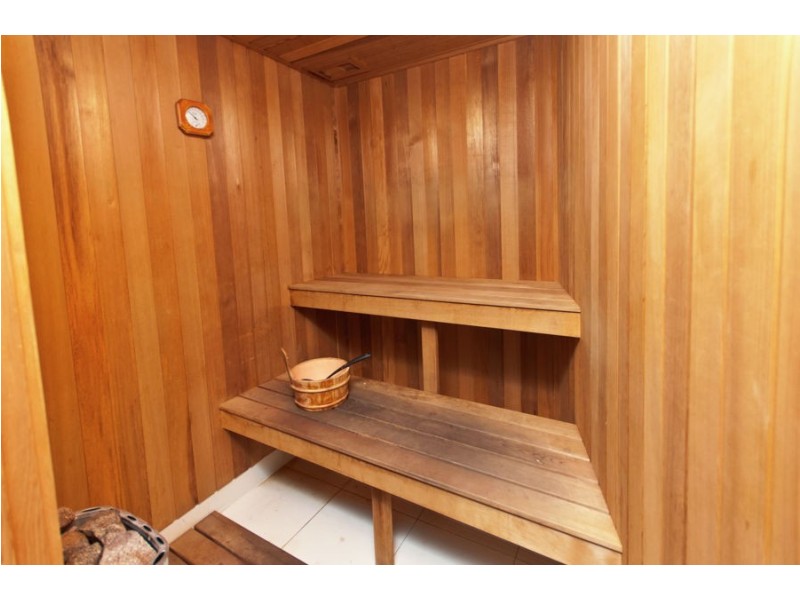 21/120 Surf Parade, Broadbeach QLD 4218