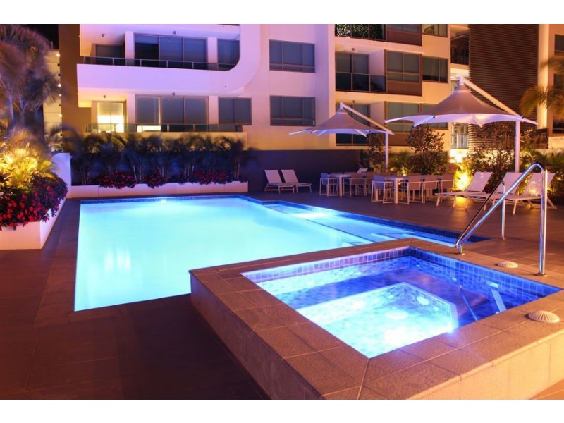 708/20 Labrador Street, Labrador QLD 4215