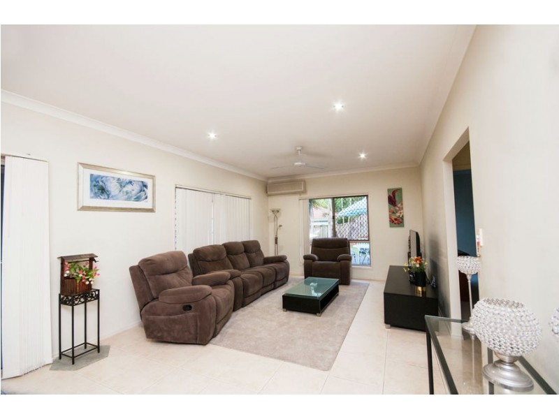 28 Hillridge Crescent, Varsity Lakes QLD 4227