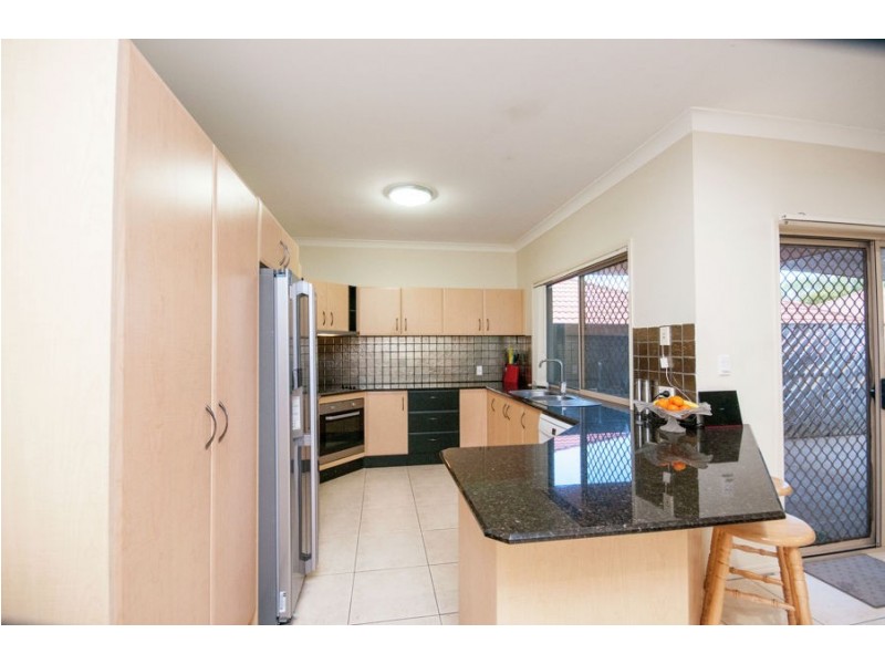 28 Hillridge Crescent, Varsity Lakes QLD 4227