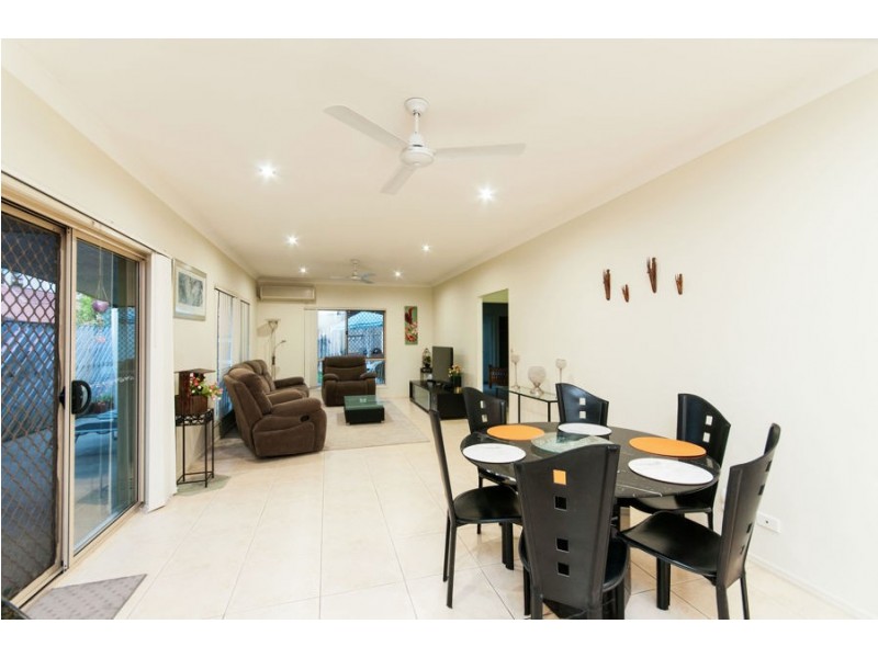 28 Hillridge Crescent, Varsity Lakes QLD 4227
