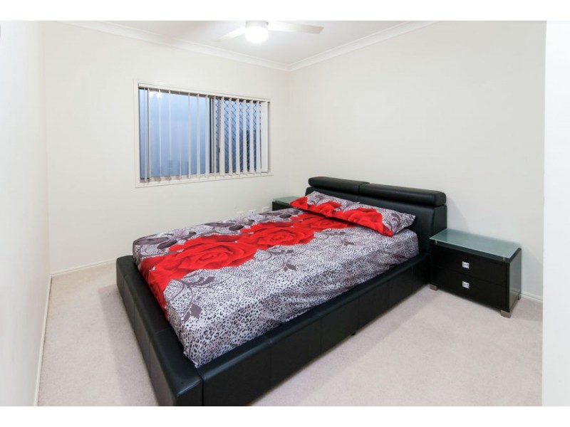 28 Hillridge Crescent, Varsity Lakes QLD 4227