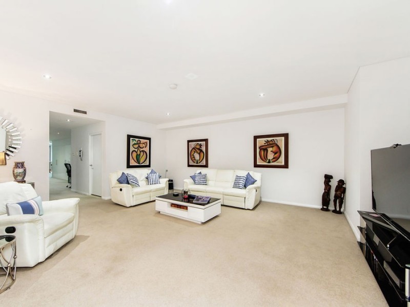 3/22-24 Ben Lexcen Place, Robina QLD 4226