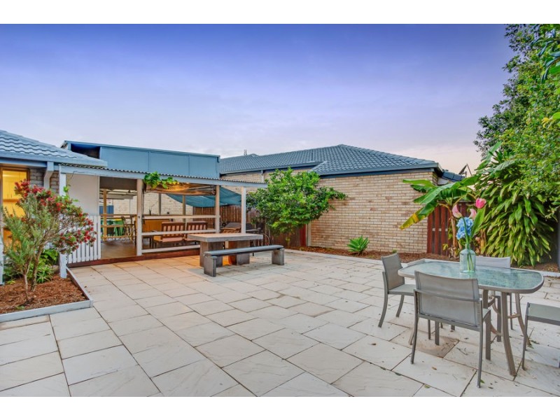 5 Illinois Court, Varsity Lakes QLD 4227