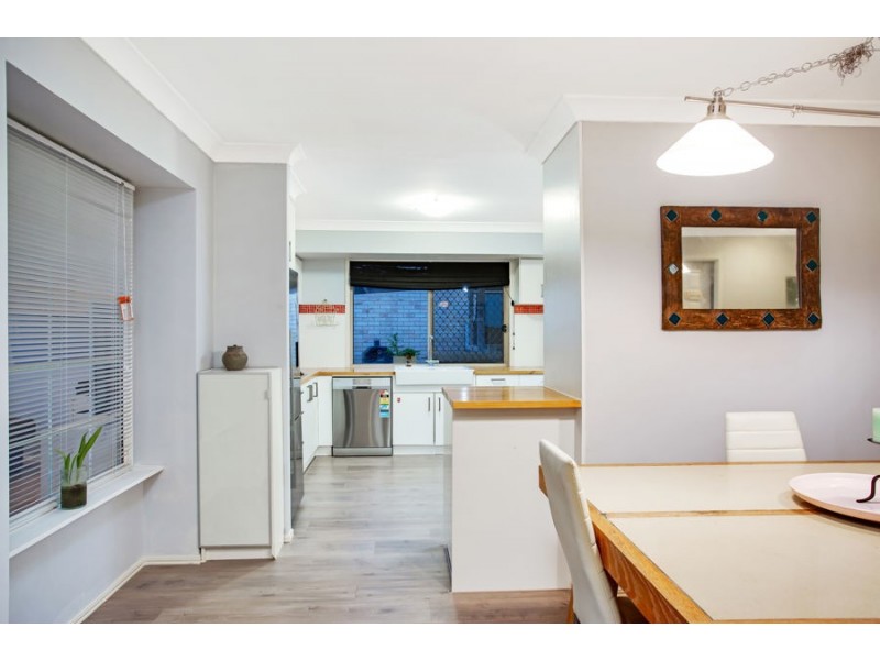 5 Illinois Court, Varsity Lakes QLD 4227