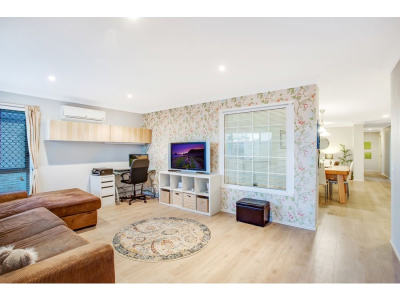 5 Illinois Court, Varsity Lakes QLD 4227