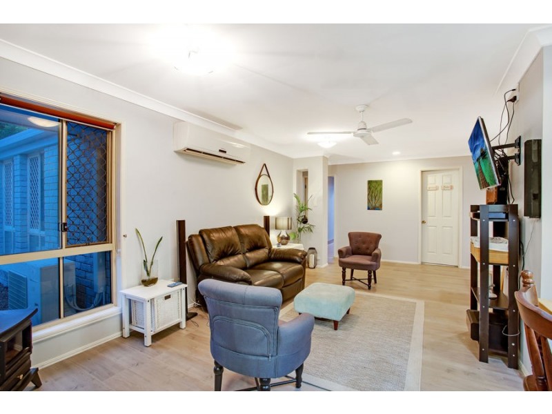 5 Illinois Court, Varsity Lakes QLD 4227