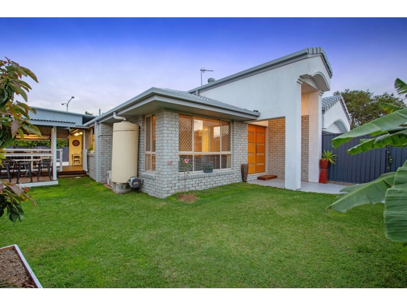 5 Illinois Court, Varsity Lakes QLD 4227