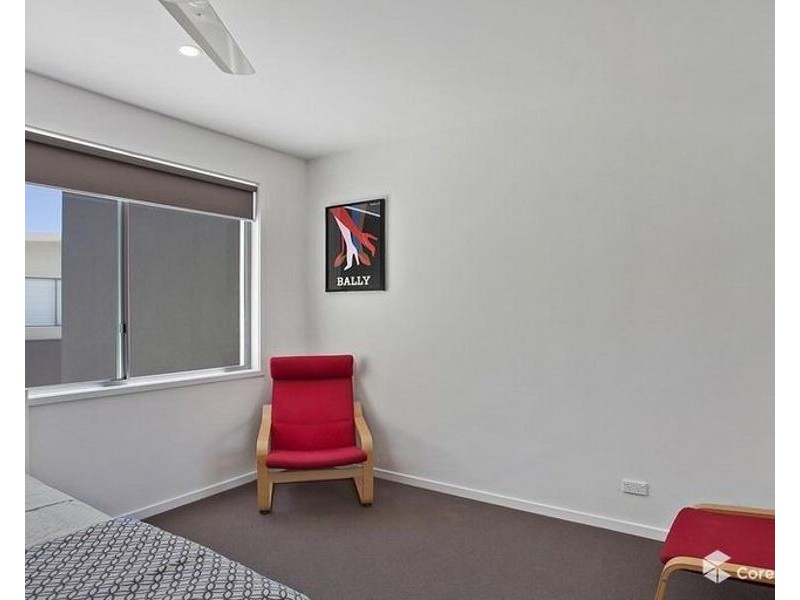 19/2 Emily Way, Varsity Lakes QLD 4227