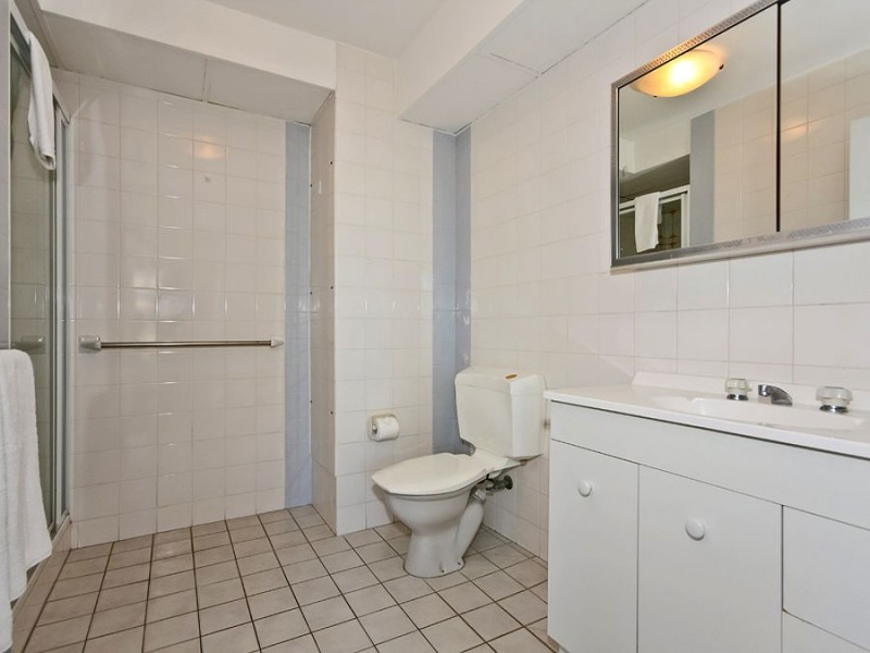 5B 2 Riverview Parade, Surfers Paradise QLD 4217