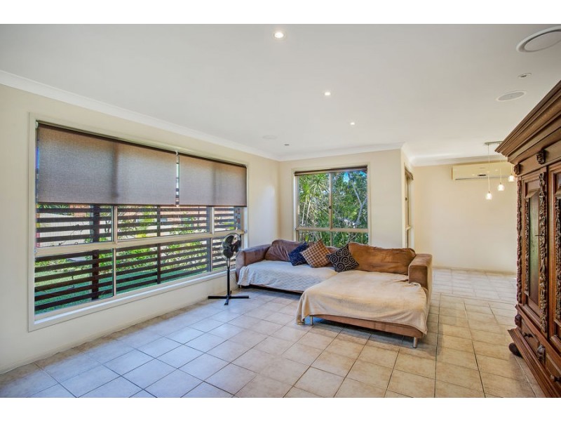16 Westchester Court, Nerang QLD 4211