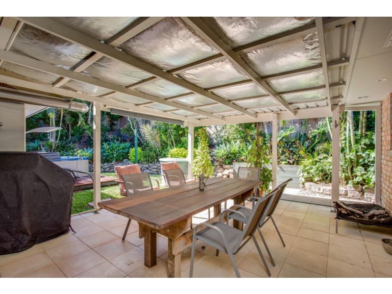 16 Westchester Court, Nerang QLD 4211