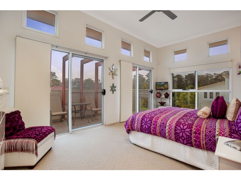 Unit 3/1 Cape Martin Lane, Varsity Lakes QLD 4227