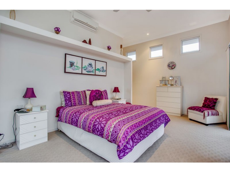 Unit 3/1 Cape Martin Lane, Varsity Lakes QLD 4227