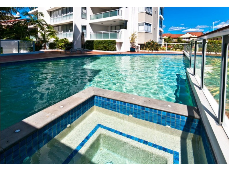 Unit 9 120 Surf Parade, Broadbeach QLD 4218