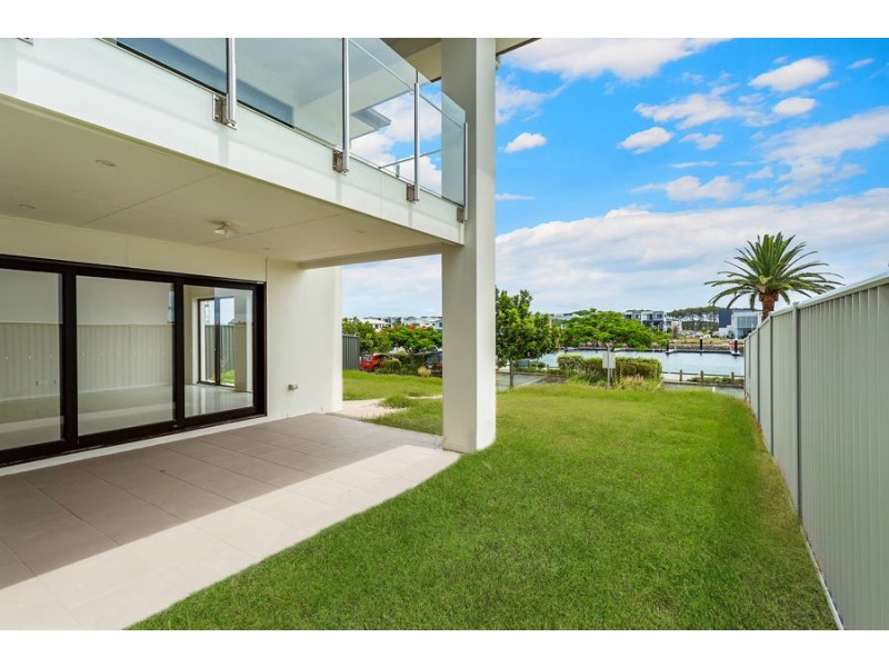 52 North View Street, Hope Island QLD 4212