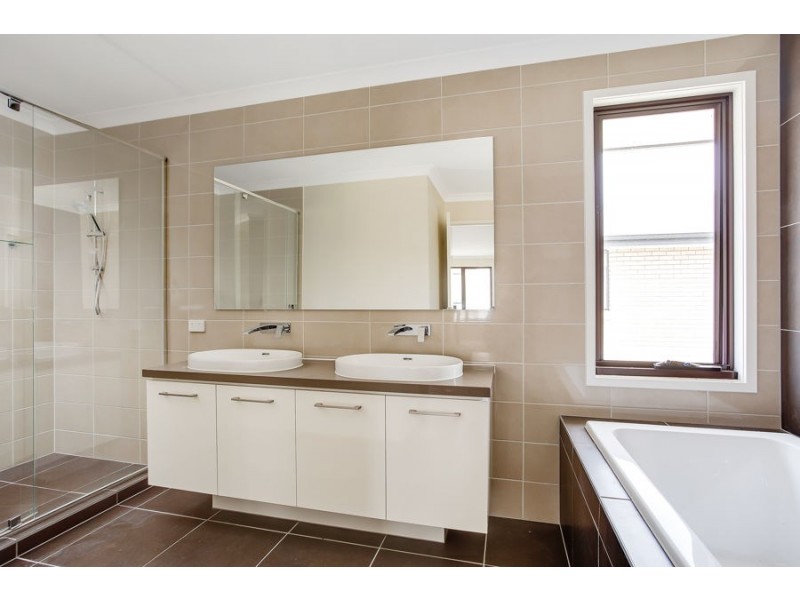 52 North View Street, Hope Island QLD 4212