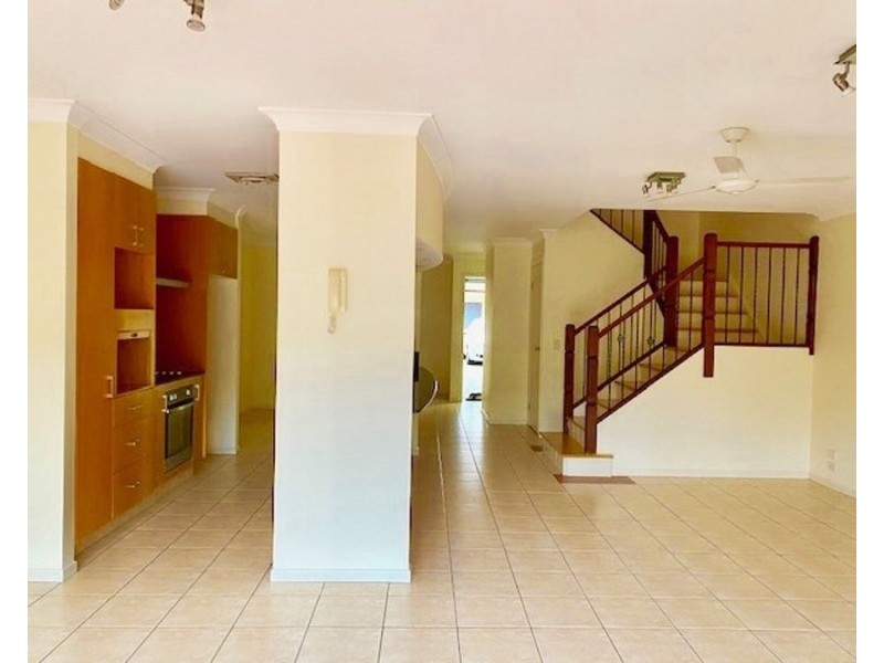Unit 45/ 85 Palm Meadows Drive, Carrara QLD 4211
