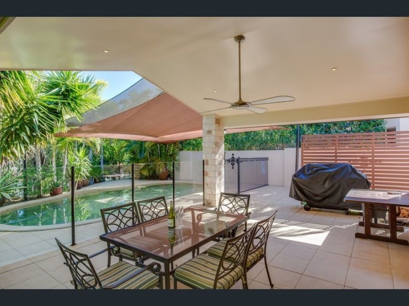 2 Sagitta Place, Robina QLD 4226