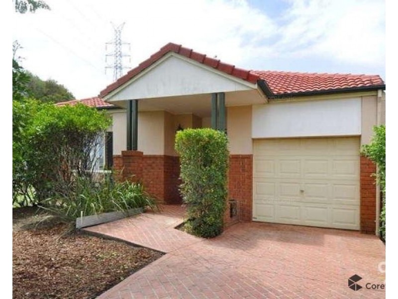 7 Priddeys Road, Robina QLD 4226
