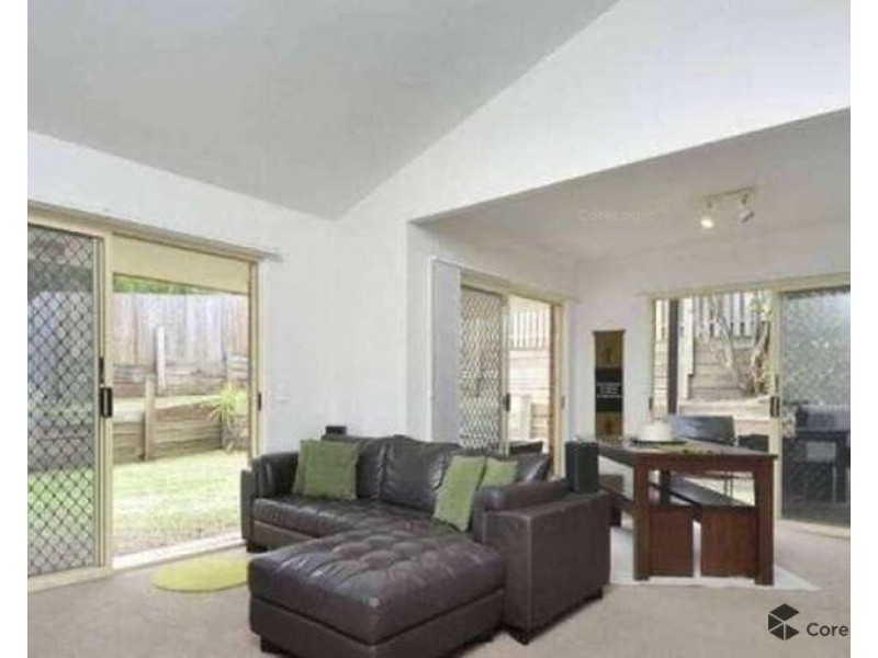 7 Priddeys Road, Robina QLD 4226