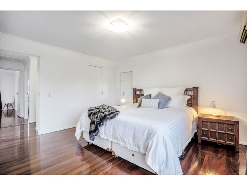 127 Alison Road, Carrara QLD 4211