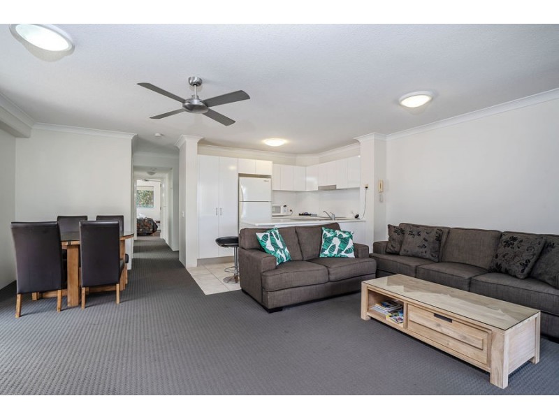 35/112-116 Surf Parade, Broadbeach QLD 4218