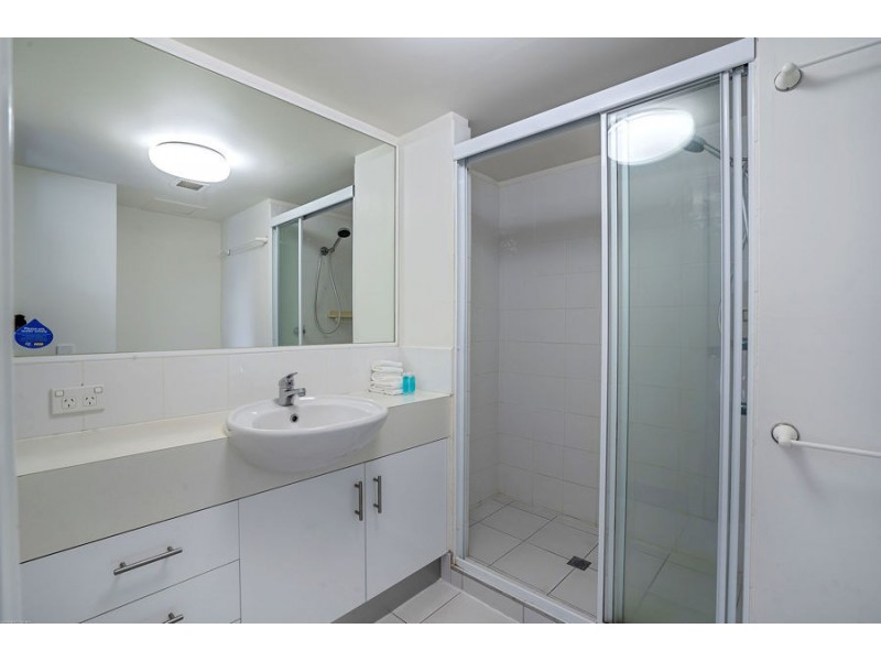 35/112-116 Surf Parade, Broadbeach QLD 4218