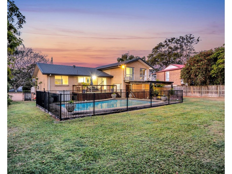 127 Alison Road, Carrara QLD 4211