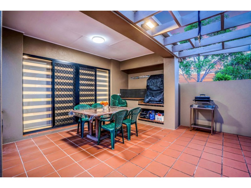 2 Leopardwood Circuit, Robina QLD 4226