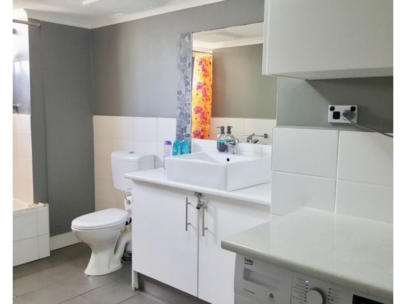 37/38 Enderley Avenue, Surfers Paradise QLD 4217