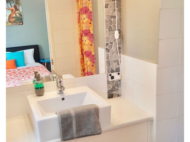 37/38 Enderley Avenue, Surfers Paradise QLD 4217